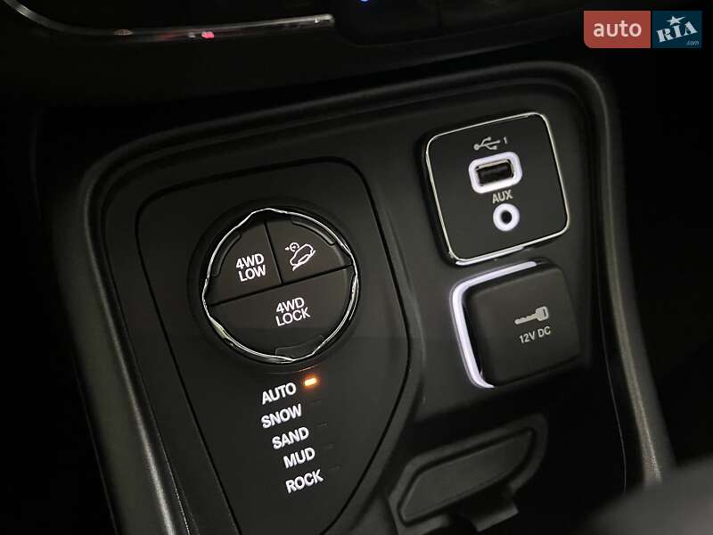 Позашляховик / Кросовер Jeep Compass 2020 в Києві