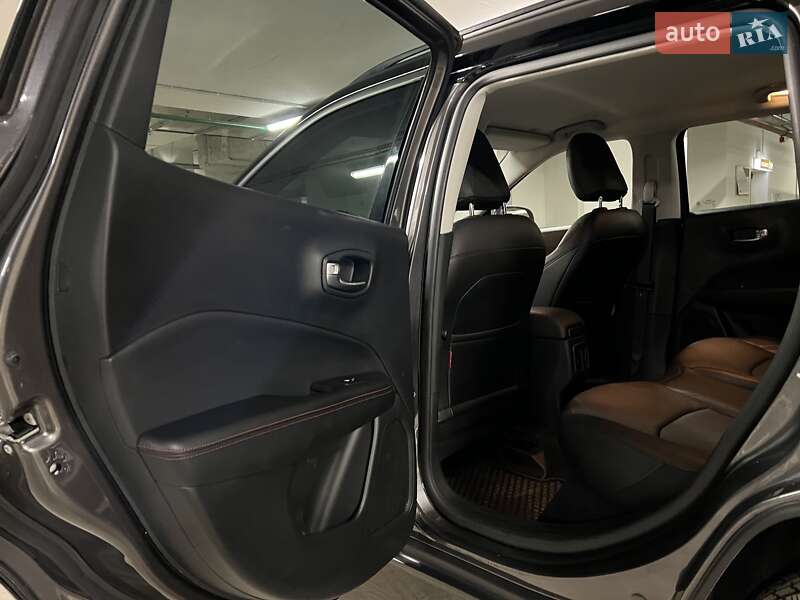Позашляховик / Кросовер Jeep Compass 2020 в Києві