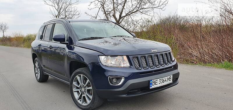 Внедорожник / Кроссовер Jeep Compass 2013 в Вараше