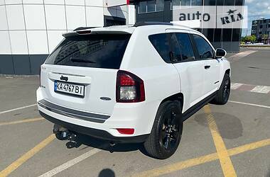 Внедорожник / Кроссовер Jeep Compass 2015 в Киеве