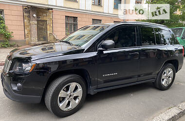 Внедорожник / Кроссовер Jeep Compass 2015 в Болграде