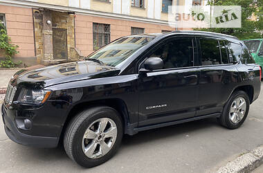 Внедорожник / Кроссовер Jeep Compass 2015 в Болграде