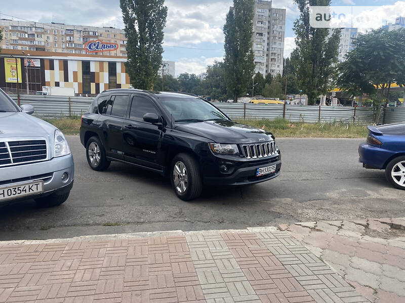 Внедорожник / Кроссовер Jeep Compass 2015 в Болграде