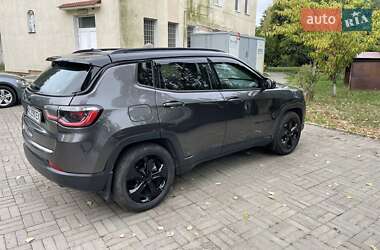 Внедорожник / Кроссовер Jeep Compass 2020 в 