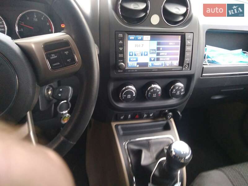 Позашляховик / Кросовер Jeep Compass 2012 в Києві