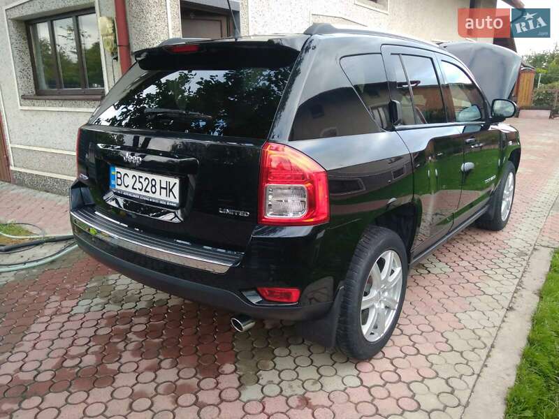 Позашляховик / Кросовер Jeep Compass 2012 в Києві