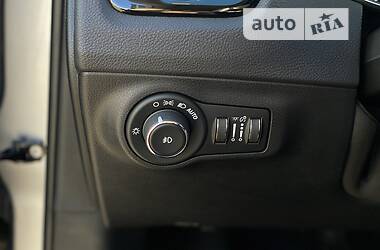 Внедорожник / Кроссовер Jeep Compass 2018 в 