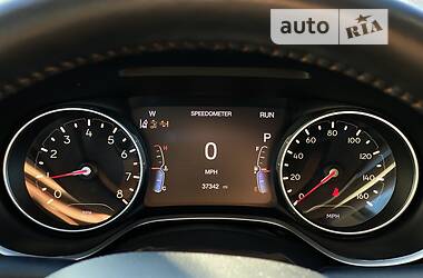 Внедорожник / Кроссовер Jeep Compass 2018 в 