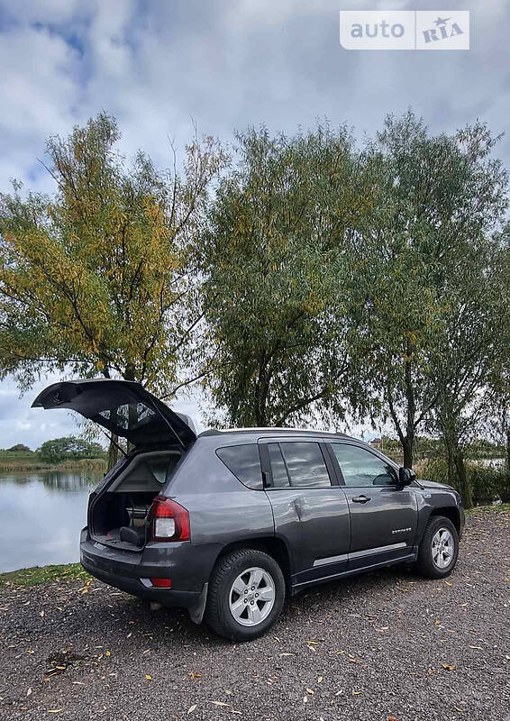 Внедорожник / Кроссовер Jeep Compass 2014 в Белой Церкви