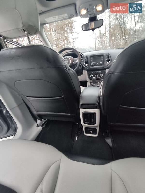 Позашляховик / Кросовер Jeep Compass 2017 в Києві фото 34 Позашляховик / Кросовер Jeep Compass 2017 в Києві