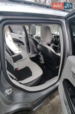 Позашляховик / Кросовер Jeep Compass 2017 в Києві фото 37 Позашляховик / Кросовер Jeep Compass 2017 в Києві