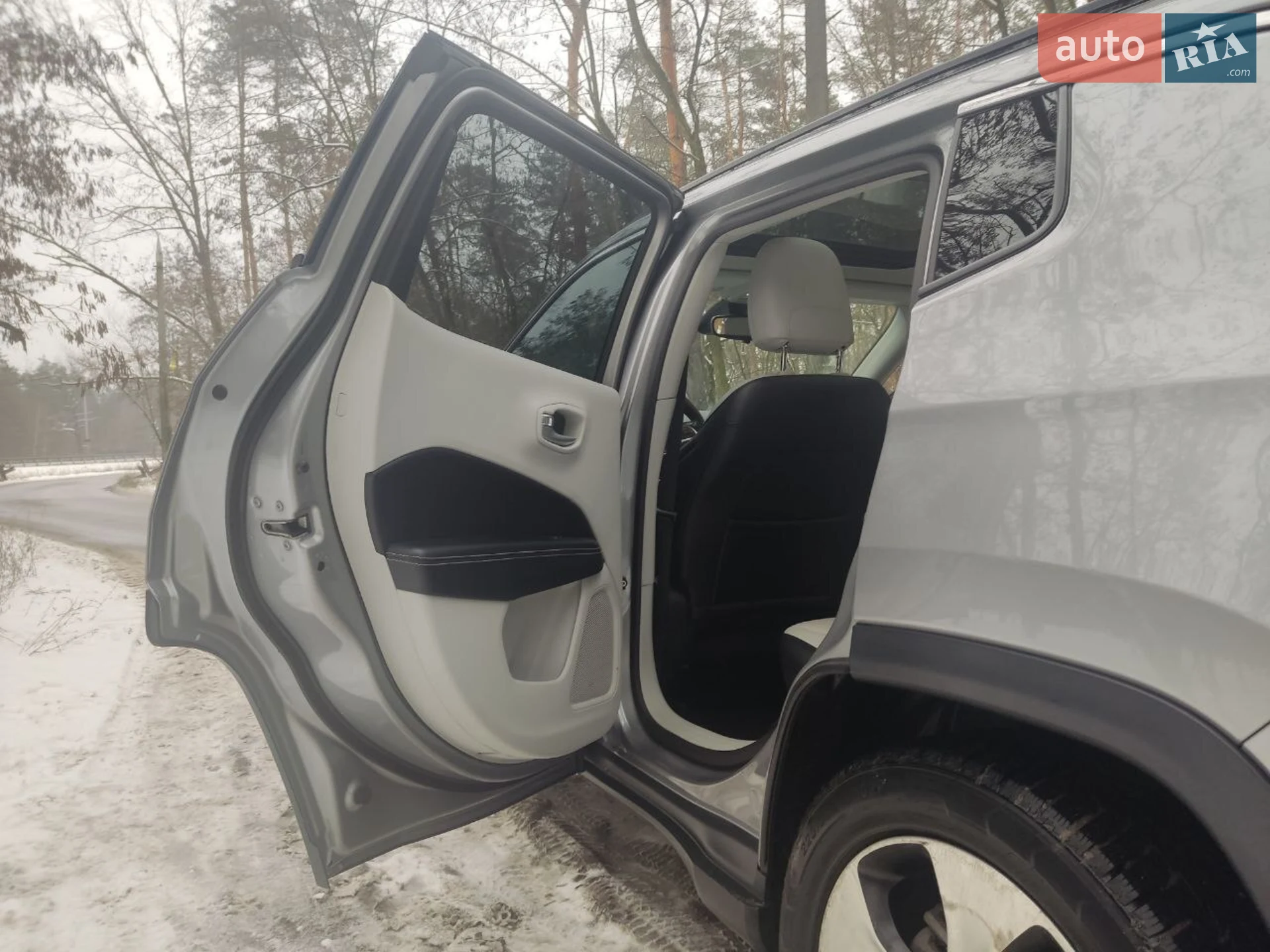 2017 Jeep Compass - мініатюра 13
