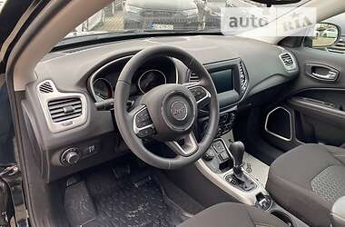 Внедорожник / Кроссовер Jeep Compass 2020 в 