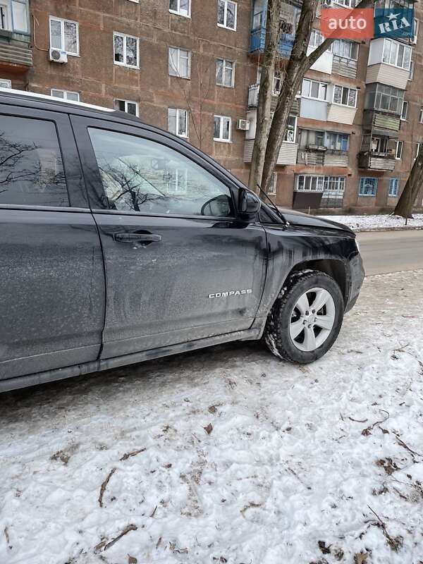Внедорожник / Кроссовер Jeep Compass 2016 в Днепре