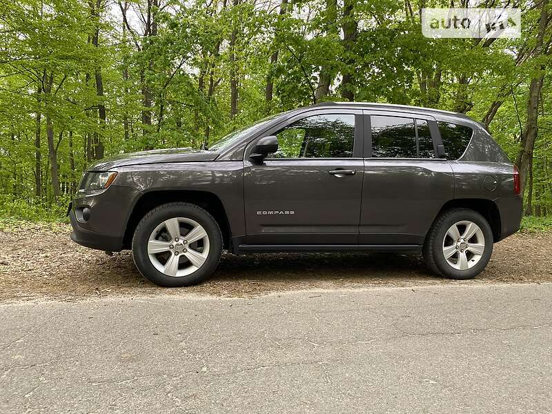 Внедорожник / Кроссовер Jeep Compass 2016 в Киеве