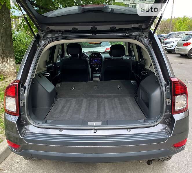 Внедорожник / Кроссовер Jeep Compass 2016 в Киеве