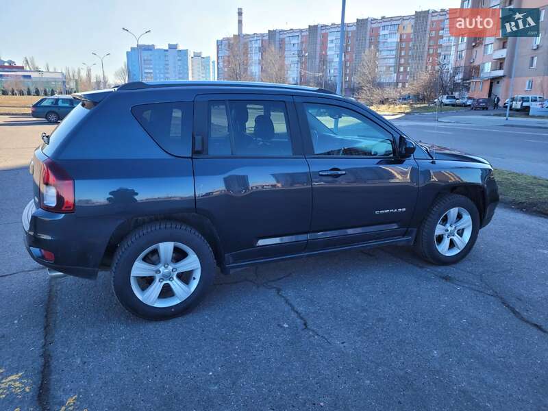 Внедорожник / Кроссовер Jeep Compass 2013 в Черкассах