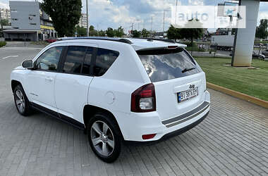 Внедорожник / Кроссовер Jeep Compass 2016 в 