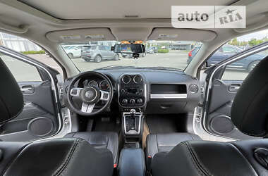 Внедорожник / Кроссовер Jeep Compass 2016 в 