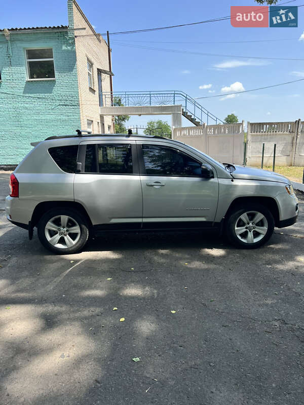 Внедорожник / Кроссовер Jeep Compass 2013 в Теплике
