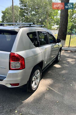 Внедорожник / Кроссовер Jeep Compass 2013 в Теплике