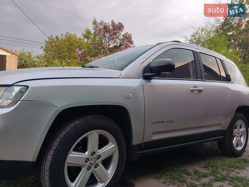 Позашляховик / Кросовер Jeep Compass 2011 в Смілі фото 7 Позашляховик / Кросовер Jeep Compass 2011 в Смілі