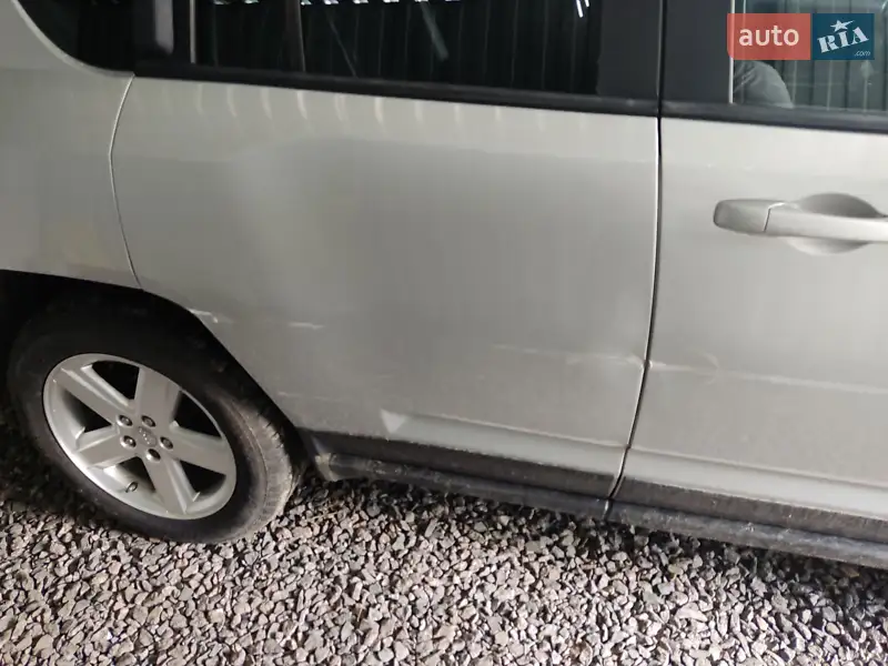 Jeep Compass 2011 VIN 1J4NF5FU0BD302034 фото оголошення 17 з 51