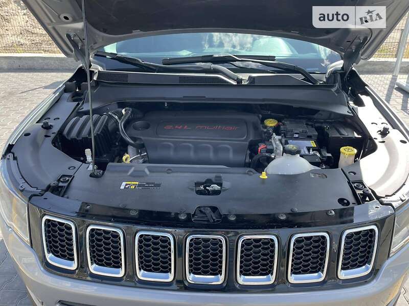 Внедорожник / Кроссовер Jeep Compass 2018 в Киеве