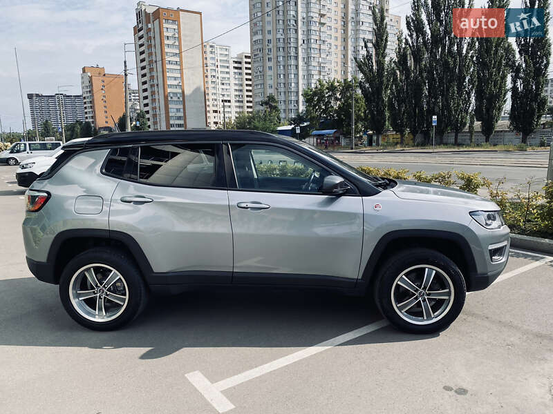 Внедорожник / Кроссовер Jeep Compass 2018 в Киеве