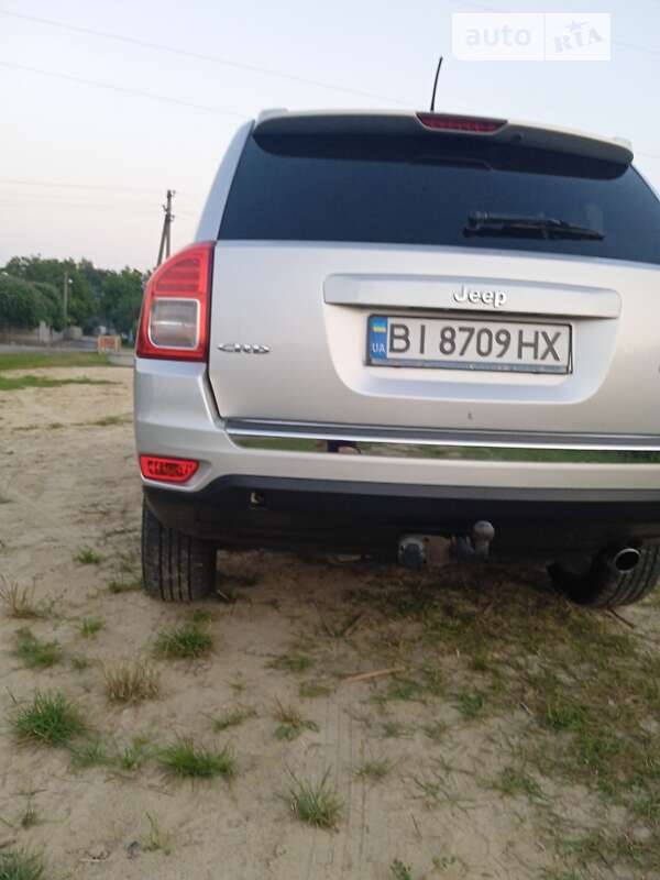 Внедорожник / Кроссовер Jeep Compass 2011 в Козельщине