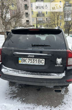 Внедорожник / Кроссовер Jeep Compass 2013 в Нововолынске