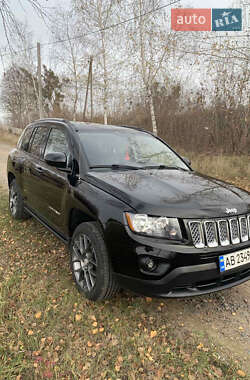 Внедорожник / Кроссовер Jeep Compass 2016 в 