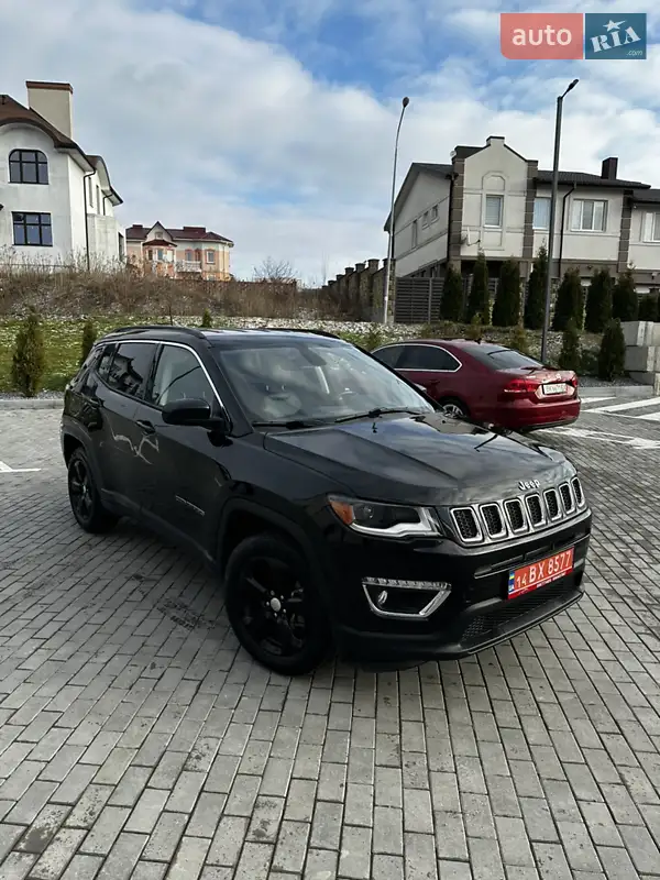 Jeep Compass 2018 VIN 3C4NJDDB9KT622320 фото оголошення 31 з 70