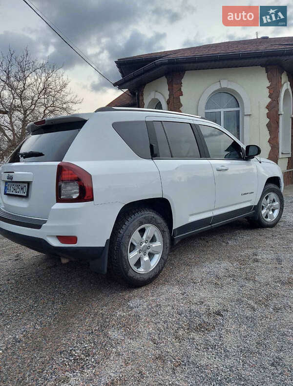 Внедорожник / Кроссовер Jeep Compass 2013 в Харькове