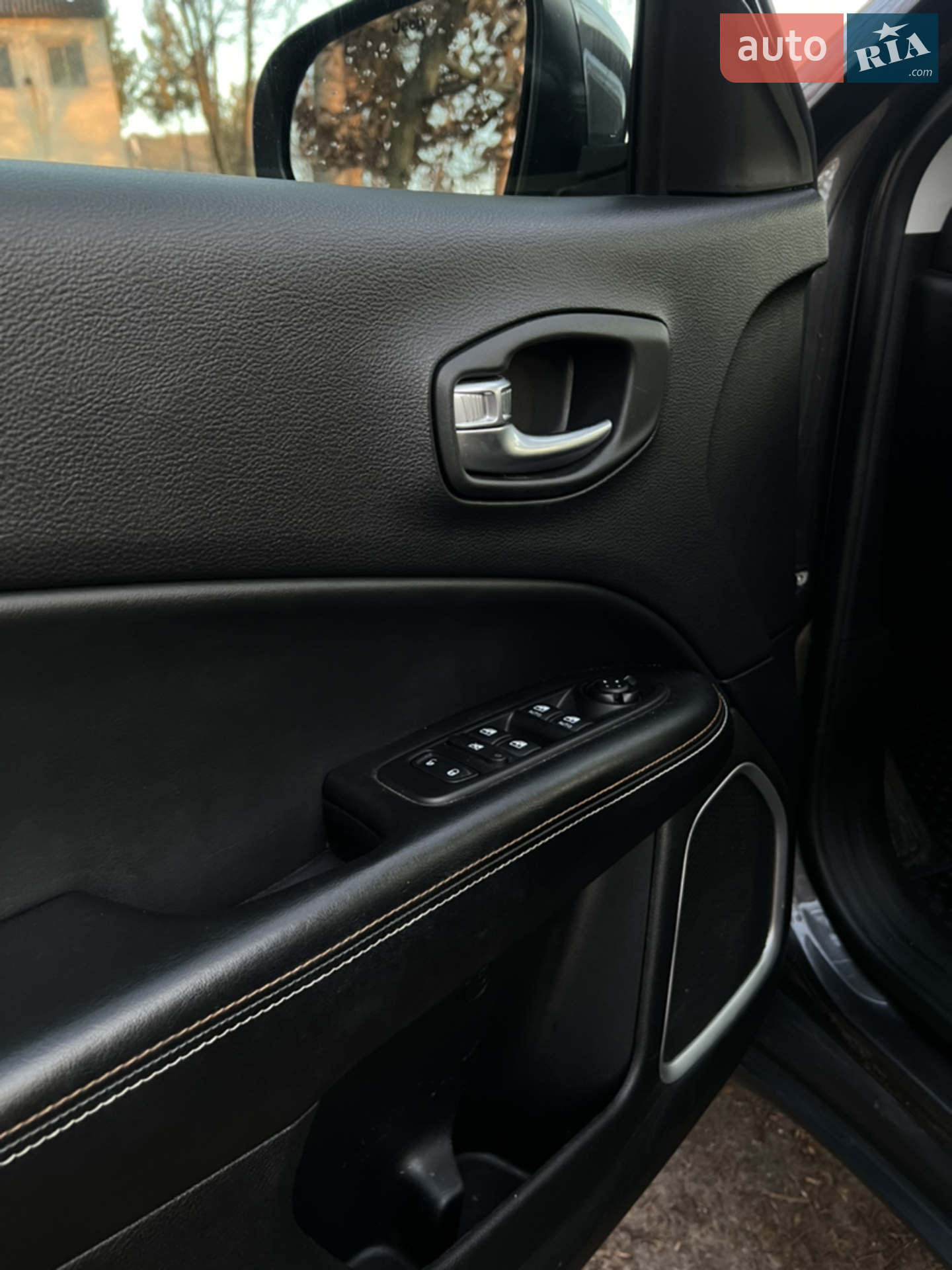 2018 Jeep Compass - мініатюра 37
