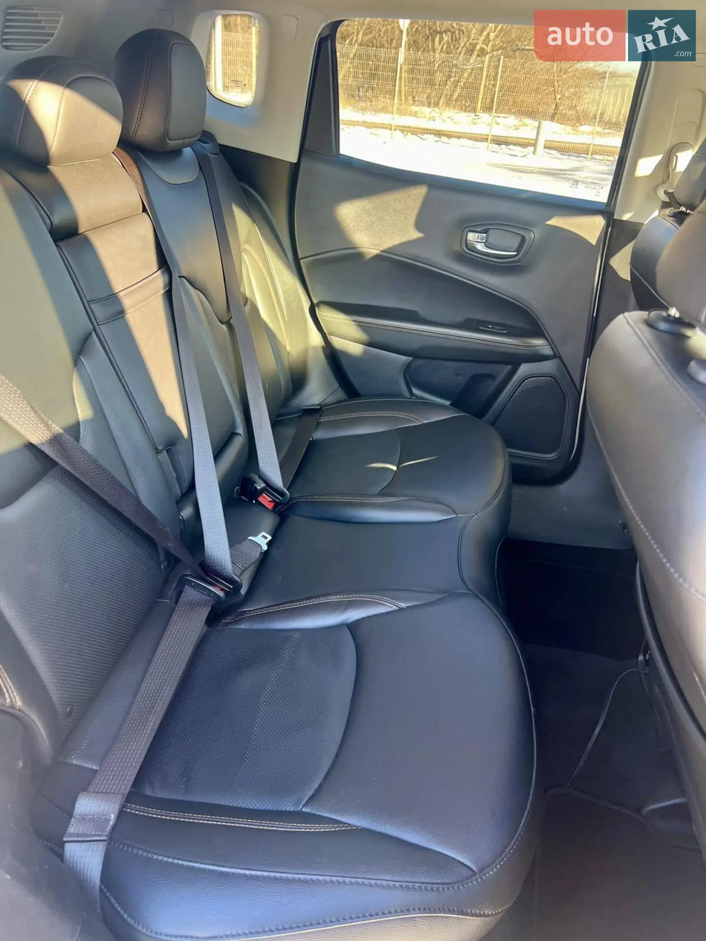 2018 Jeep Compass - мініатюра 18