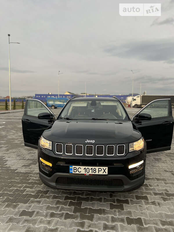 Внедорожник / Кроссовер Jeep Compass 2019 в Стрые