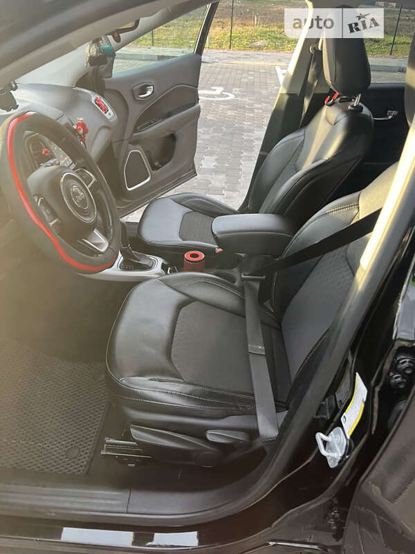 Внедорожник / Кроссовер Jeep Compass 2019 в Стрые