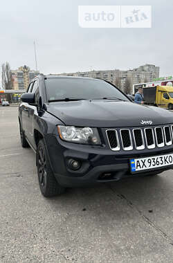 Внедорожник / Кроссовер Jeep Compass 2014 в Черноморске