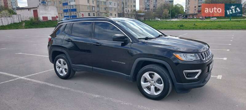 Внедорожник / Кроссовер Jeep Compass 2017 в Каменец-Подольском