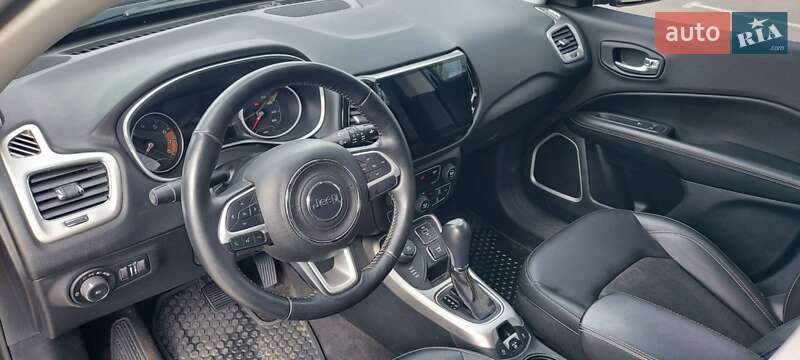 Внедорожник / Кроссовер Jeep Compass 2017 в Каменец-Подольском