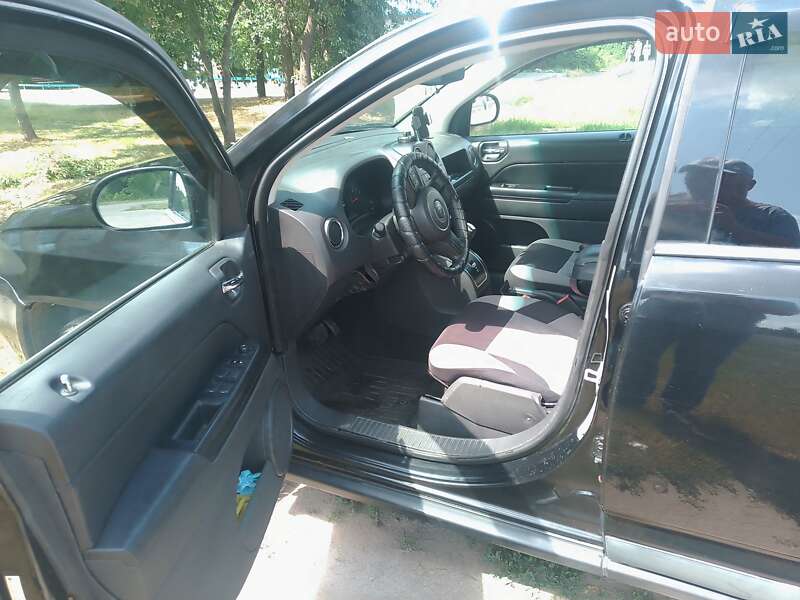 Внедорожник / Кроссовер Jeep Compass 2011 в Харькове