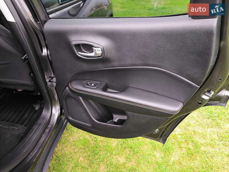 Внедорожник / Кроссовер Jeep Compass 2017 в Володарке фото 9 Внедорожник / Кроссовер Jeep Compass 2017 в Володарке