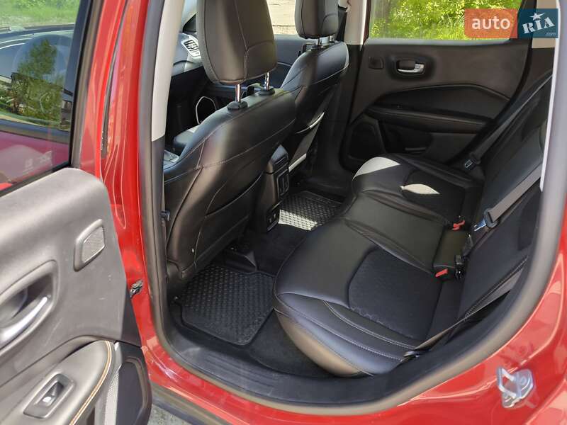 Внедорожник / Кроссовер Jeep Compass 2018 в Киеве