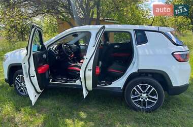 Внедорожник / Кроссовер Jeep Compass 2017 в Кагарлыке