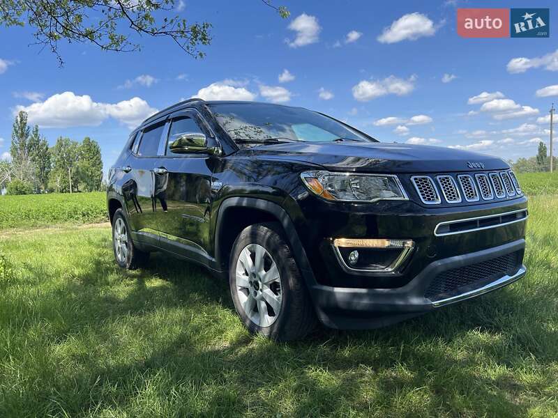 Внедорожник / Кроссовер Jeep Compass 2017 в Кагарлыке