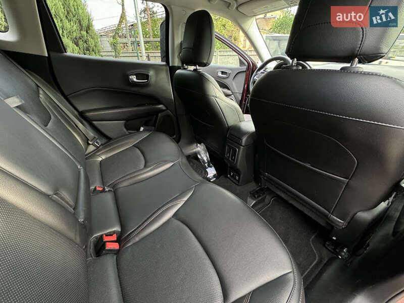 Внедорожник / Кроссовер Jeep Compass 2020 в Киеве