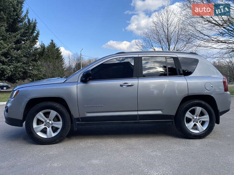 Внедорожник / Кроссовер Jeep Compass 2016 в Сарнах