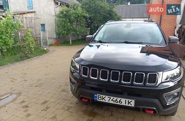 Внедорожник / Кроссовер Jeep Compass 2017 в Дубно