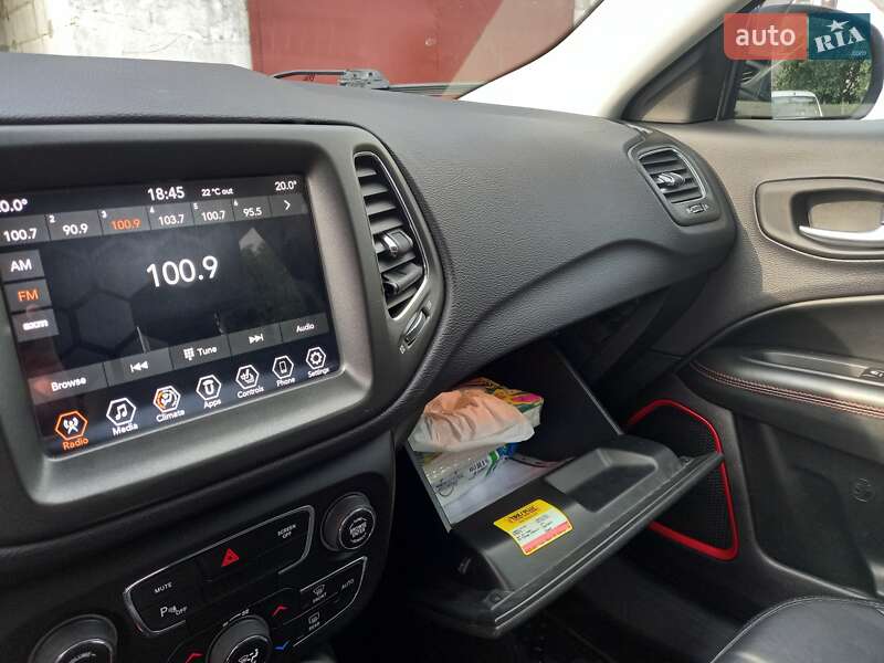 Внедорожник / Кроссовер Jeep Compass 2017 в Дубно